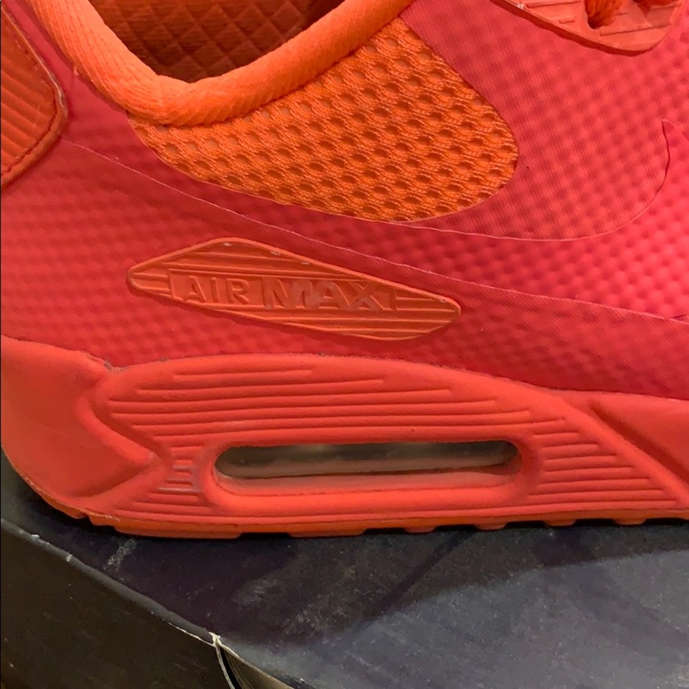 Custom Nike - Picture 3 of 8